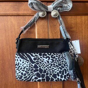 Samantha Brown Black and White Leopard Print Handbag 🐆